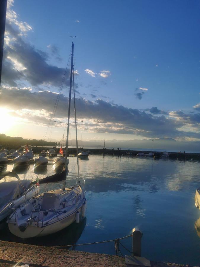 Sky And Lake Cavalcaselle Bagian luar foto